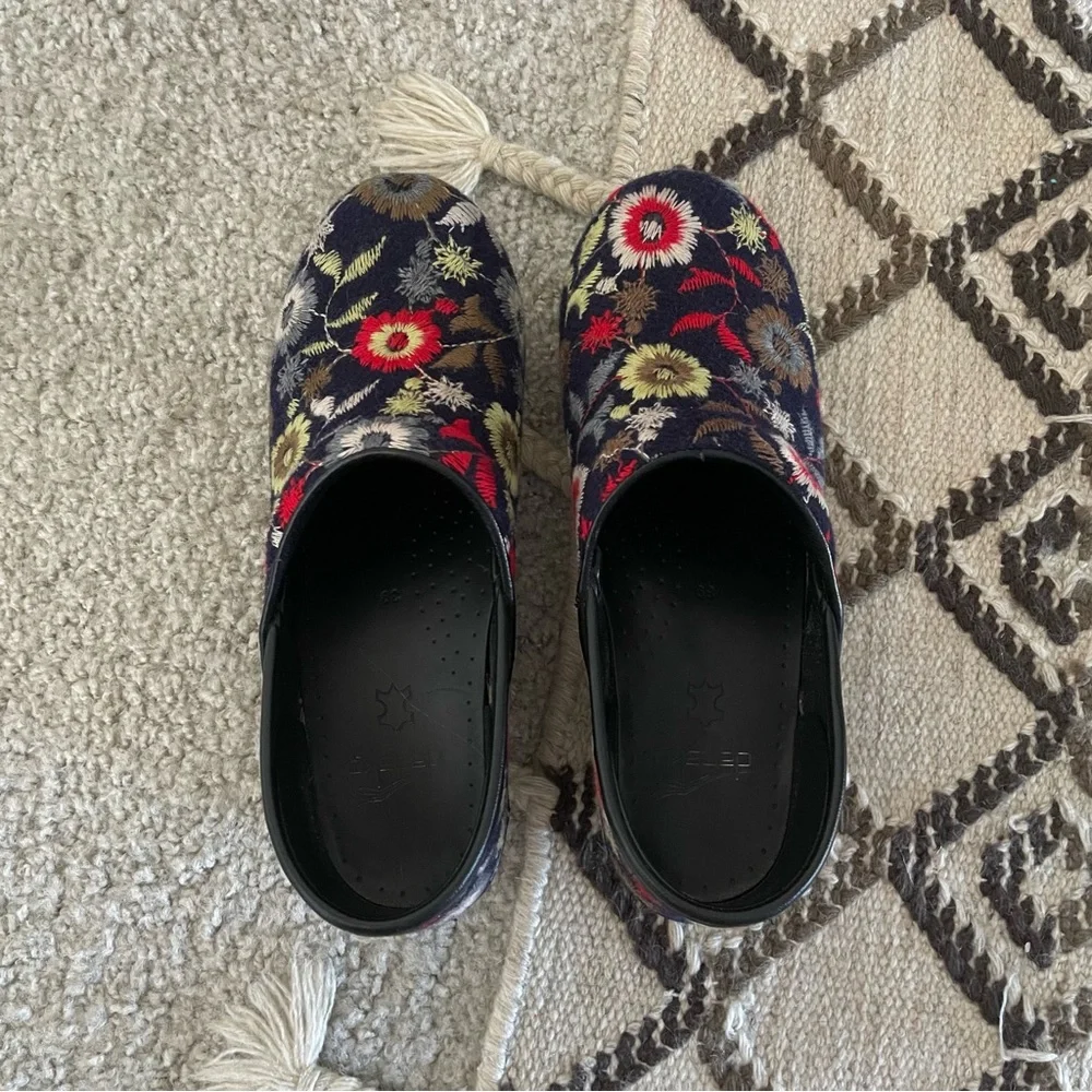 Dansko Floral Embroidered Felt Pro Mules - Picture 4 of 10